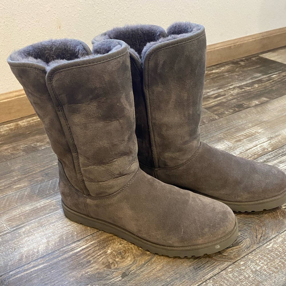 UGG size 9